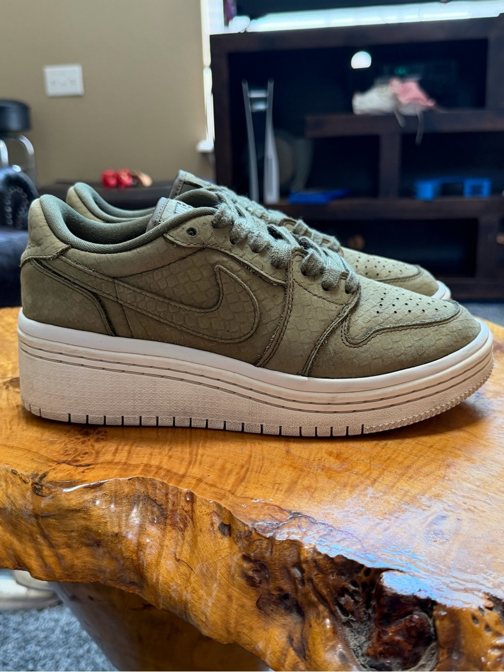 Nike Air Jordan 1 Low Lifted Olive Canvas Women's 7 / Men's 5.5 - Picture 3 of 8